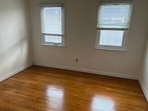 8361 Blackburn Ave, Unit 1 in Los Angeles, CA - Foto de edificio - Building Photo