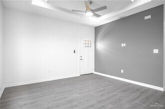 608 N Onyx Ave, Unit 2 in Edinburg, TX - Building Photo - Building Photo