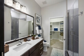 Overture Barrett 55+ Active Adult Apartment Homes in Kennesaw, GA - Foto de edificio - Building Photo