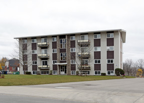 151 Macgregor Cres Apartments