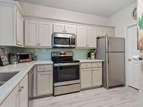 1170 NE 64th Ln, Unit 1209 in Hillsboro, OR - Building Photo - Building Photo