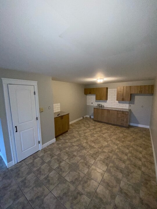 22 Ruelle MacAleese Ln in Moncton, NB - Building Photo