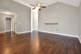 519 Sourwood Dr in Clarksville, TN - Building Photo - Building Photo