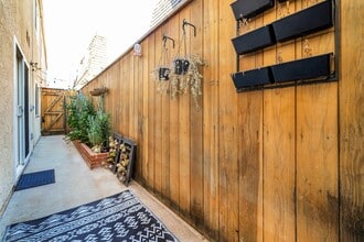 927 21st St, Unit Santa Monica 3 bedroom in Santa Monica, CA - Building Photo - Building Photo