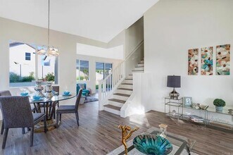 1358 Little Lake St in Chula Vista, CA - Foto de edificio - Building Photo