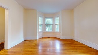 74 Fairbanks St, Unit 1 in Boston, MA - Building Photo - Building Photo