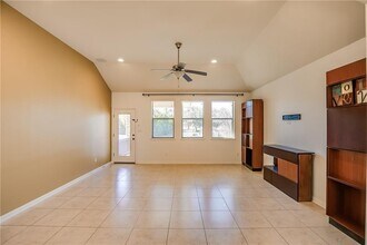 2328 Lookout Range Dr in Leander, TX - Building Photo - Building Photo