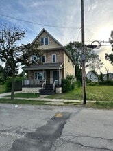 82 Swinburne St in Buffalo, NY - Building Photo - Building Photo