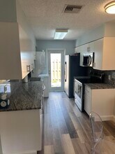617 NE 3rd Ave in Delray Beach, FL - Building Photo - Building Photo