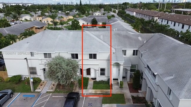 870 NE 212th Terrace in Miami, FL - Building Photo - Building Photo