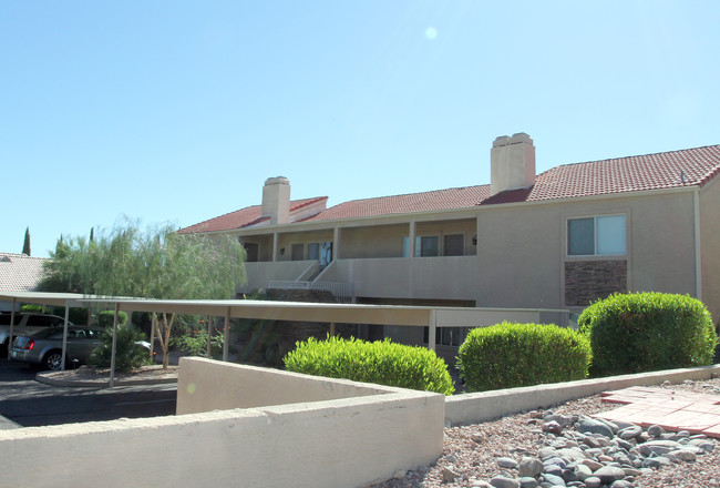 16705 Westby Dr in Fountain Hills, AZ - Foto de edificio - Building Photo