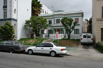 Watson's Manor in Los Angeles, CA - Building Photo - Building Photo