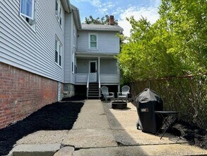 51 Hinsdale Ave in Winchester, CT - Building Photo - Building Photo