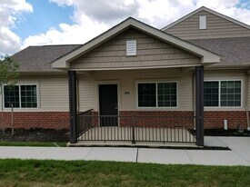 Village at Gantz Meadows 7131 in Grove City, OH - Building Photo