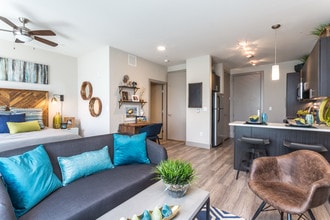 X at Sloans in Denver, CO - Foto de edificio - Interior Photo