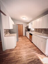 7133 Susquehanna Dr in Tobyhanna, PA - Foto de edificio - Building Photo