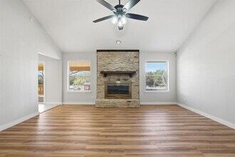 9206 Granada Hills Dr in Austin, TX - Building Photo - Building Photo