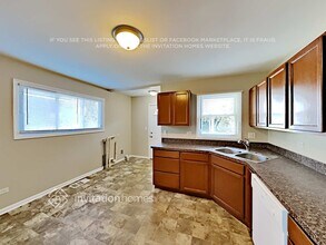 2602 Fremont St in Rolling Meadows, IL - Building Photo - Building Photo