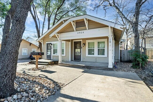 property at 2904 Pearl St