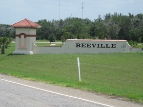 Normandy Apartments in Beeville, TX - Building Photo - Building Photo