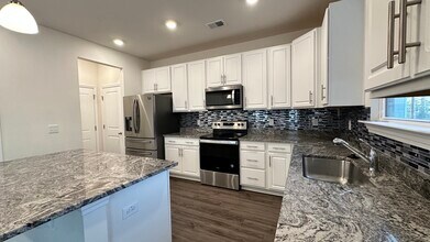 312 Catawba Br Wy in Moncks Corner, SC - Building Photo - Building Photo
