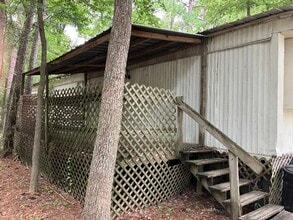 82 Young Rd in Huntsville, TX - Building Photo - Building Photo