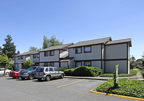 Pinewood Village Apartments