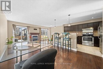 429 Haresfield Ct in Ottawa, ON - Building Photo - Building Photo
