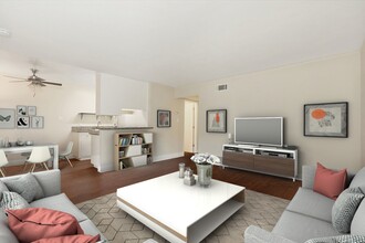 Central and Grand Apartments in Alameda, CA - Building Photo - Interior Photo