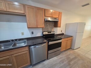 6332 Omoko St in Panama City, FL - Building Photo - Building Photo