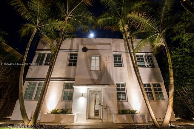 property at 729 Meridian Ave