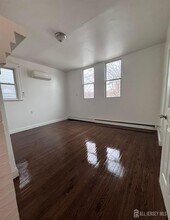 410 Chadwick Ave in Newark, NJ - Building Photo - Building Photo