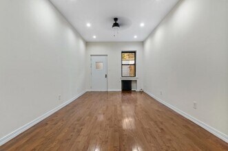 61 E 3rd St in New York, NY - Building Photo - Building Photo