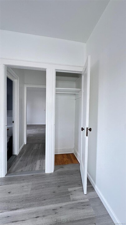 37-54 64th St in Queens, NY - Building Photo