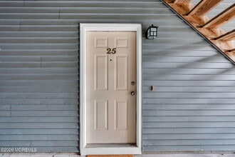 25 Gait Ct in Tinton Falls, NJ - Building Photo - Building Photo