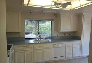 15657 Caldas De Reyes in San Diego, CA - Building Photo - Building Photo