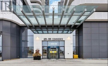 225-2225 Commerce St in Vaughan, ON - Building Photo - Building Photo