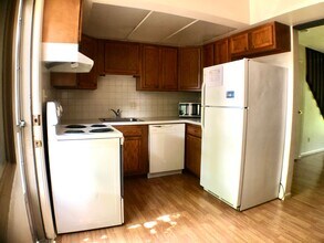 2018 Iuka Ave in Columbus, OH - Building Photo - Building Photo