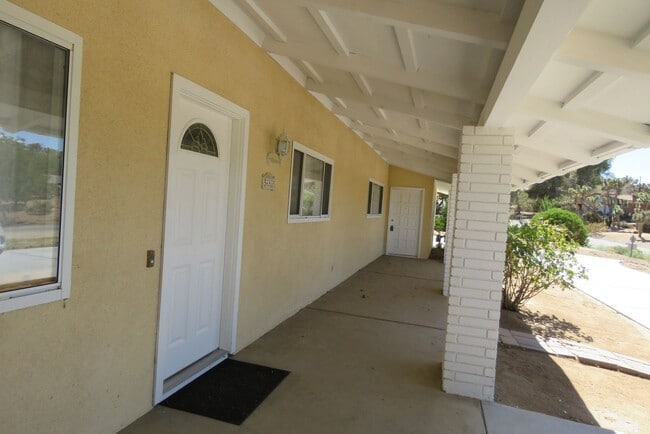 56835 Kismet Rd in Yucca Valley, CA - Building Photo - Building Photo