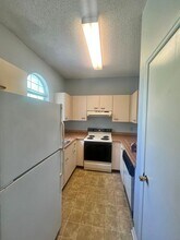4220 Wilshire Blvd in Wilmington, NC - Building Photo - Building Photo