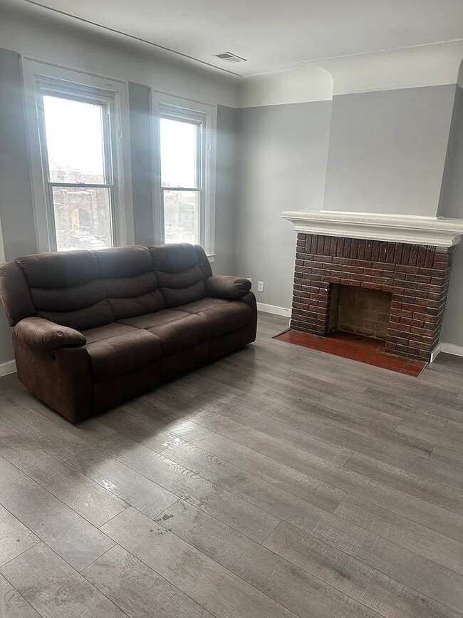Santa Rosa in Detroit, MI - Building Photo - Building Photo