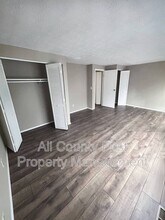 923 Regal Path Ln in Decatur, GA - Building Photo - Building Photo