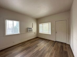 621 Water St in West Sacramento, CA - Building Photo - Building Photo