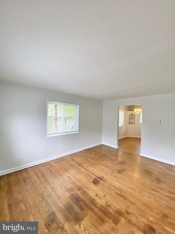 property at 41 E Windsor Ave