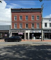 307 Main St in Huntington, NY - Building Photo