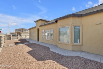 14800 Sam Garcia Ave in El Paso, TX - Building Photo - Building Photo