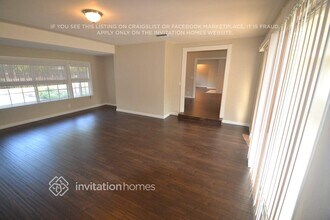 17363 Saticoy St in Los Angeles, CA - Building Photo - Building Photo