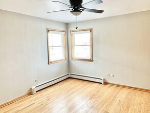 6019 W Diversey Ave in Chicago, IL - Building Photo - Building Photo