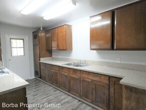 1160 E South St in Long Beach, CA - Building Photo - Building Photo