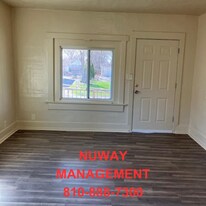 3909 Cuthbertson St in Flint, MI - Building Photo